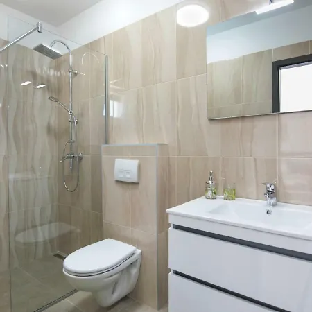 Stella Вилла Лабин